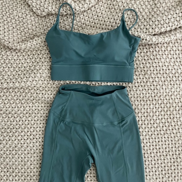 Workout set - Picture 1 of 3